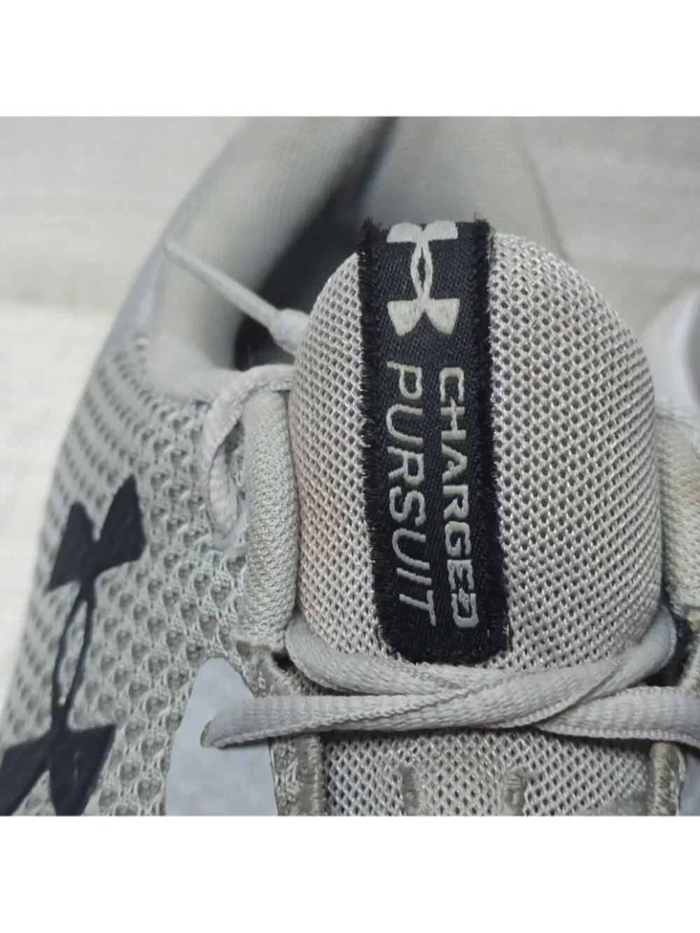 UNDER ARMOUR Charged Pursuit 2 Grey Mesh Running Shoes Mens Size 14 3024878-104